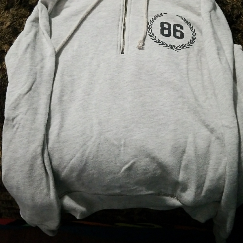 Vs pink hoodie xsmall